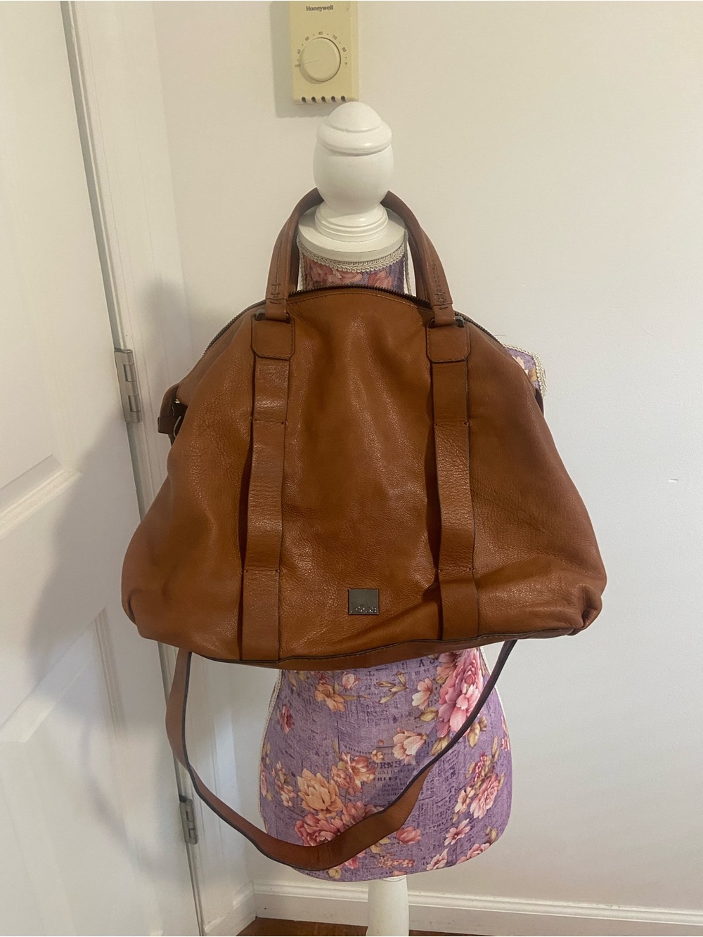 Kooba light brown leather handbag crossbody